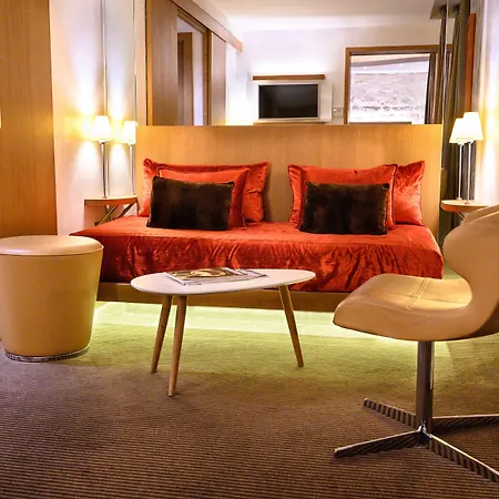 Select Hotel 4*