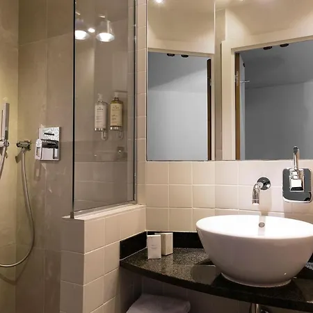 Select Hotel 4*